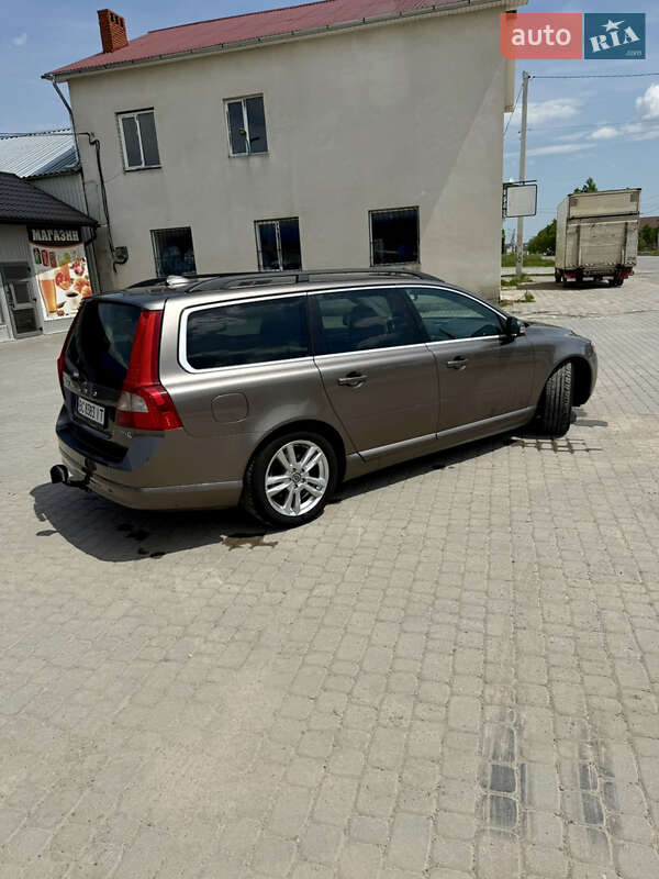 Volvo V70 2010