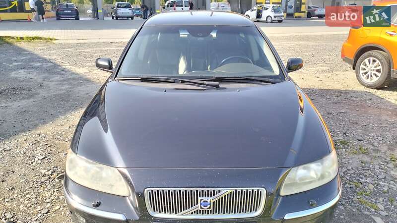 Volvo V70 2006