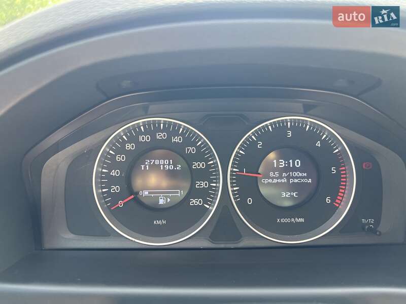 Універсал Volvo V70 2011 в Маневичах