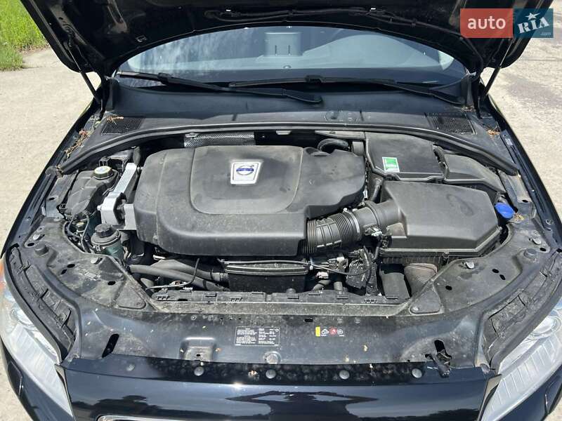 Універсал Volvo V70 2011 в Маневичах