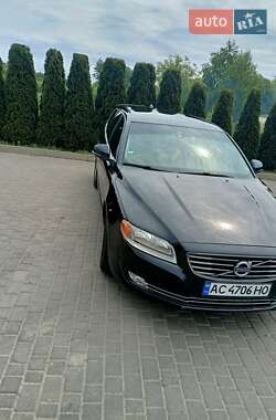 Универсал Volvo V70 2013 в 