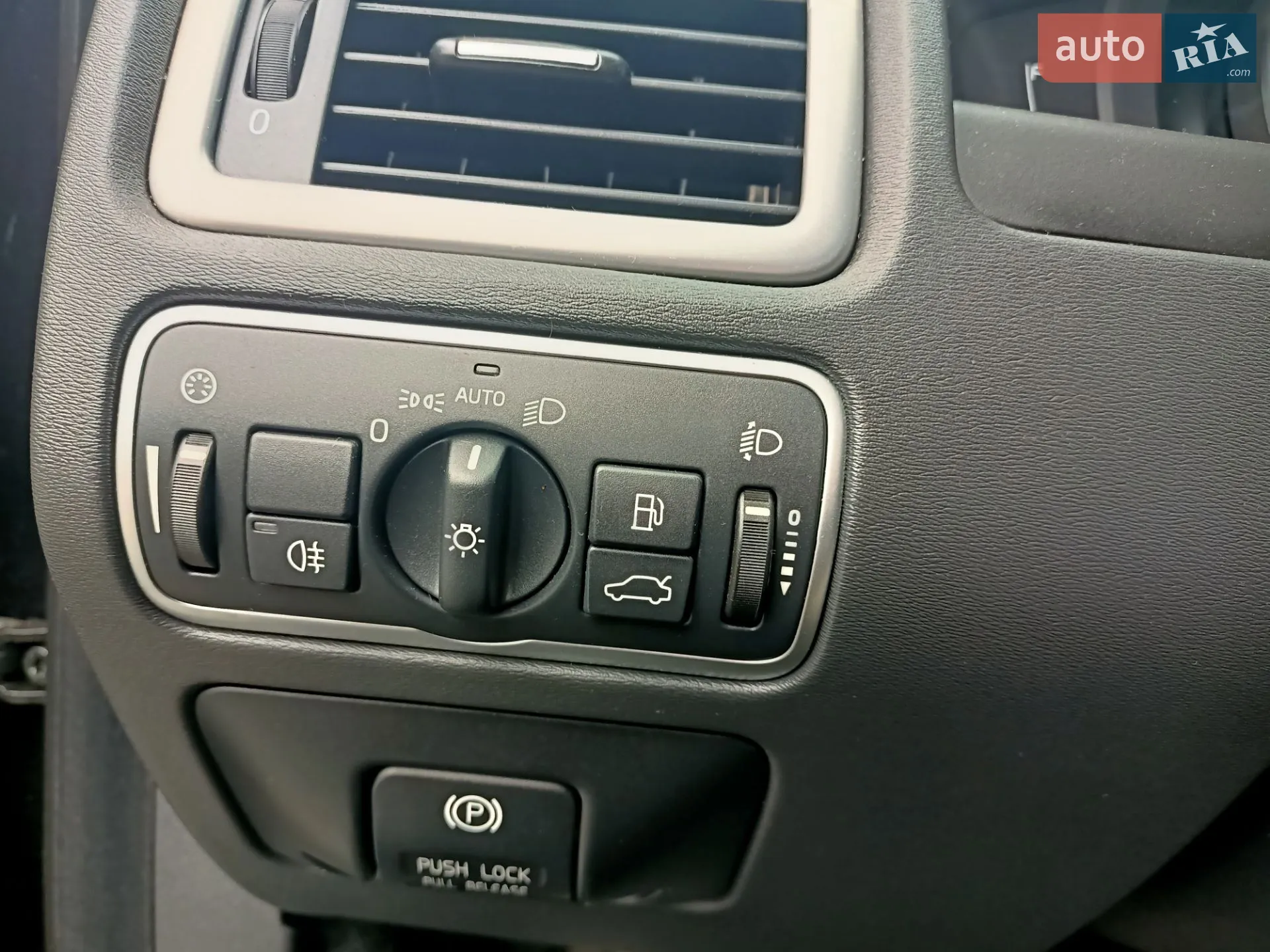 2013 Volvo V70 - мініатюра 13