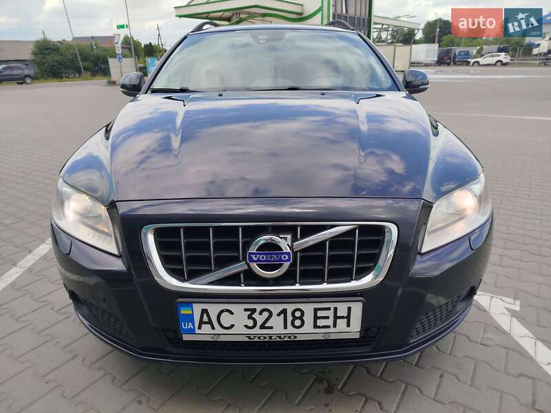 Volvo V70 2011