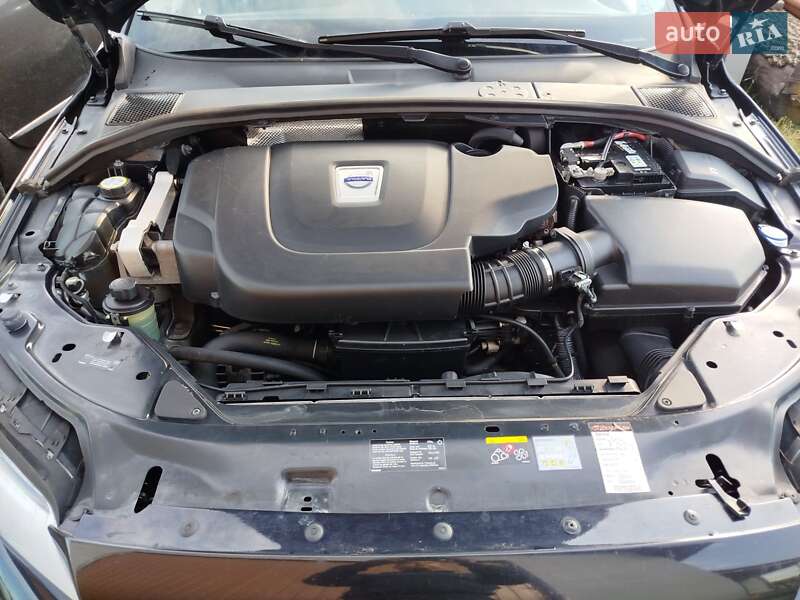 Универсал Volvo V70 2011 в Нововолынске