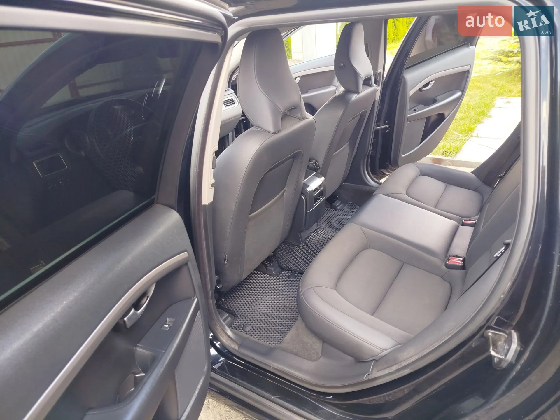 2011 Volvo V70 - мініатюра 22