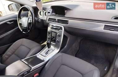 Универсал Volvo V70 2011 в 