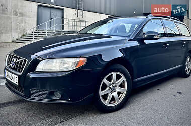 Универсал Volvo V70 2009 в Киеве