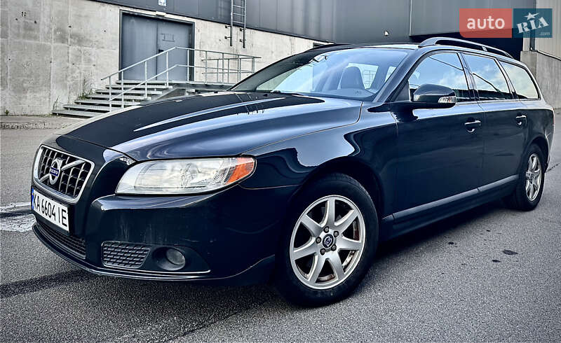Универсал Volvo V70 2009 в Киеве