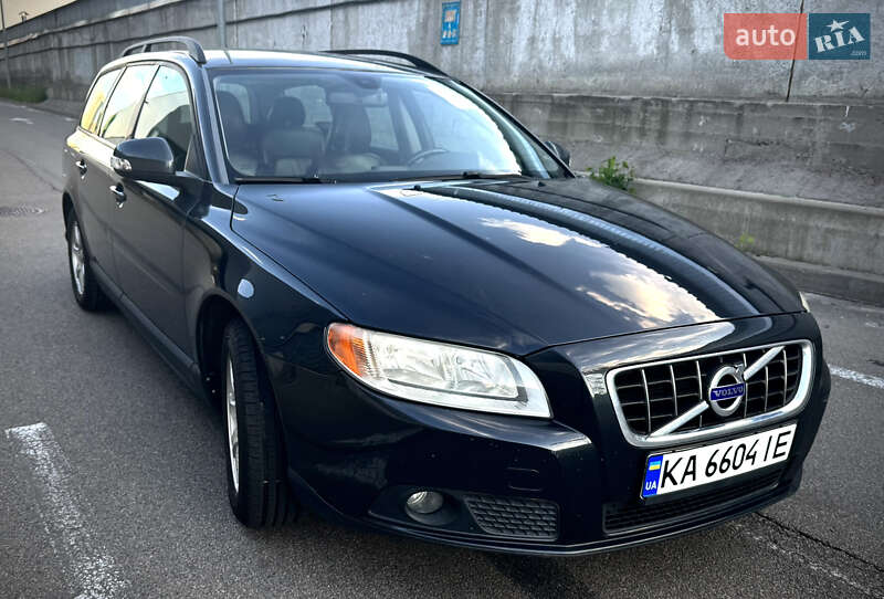 Универсал Volvo V70 2009 в Киеве