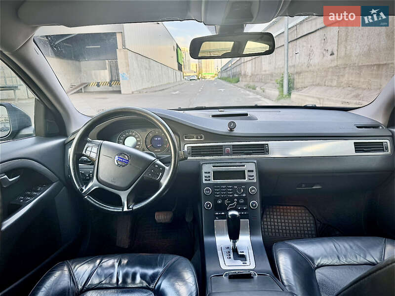 Универсал Volvo V70 2009 в Киеве