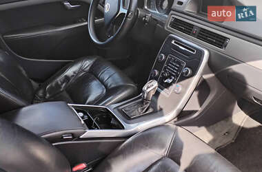 Универсал Volvo V70 2013 в 
