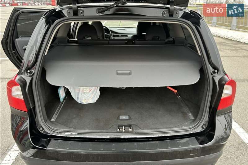 Универсал Volvo V70 2010 в Киеве
