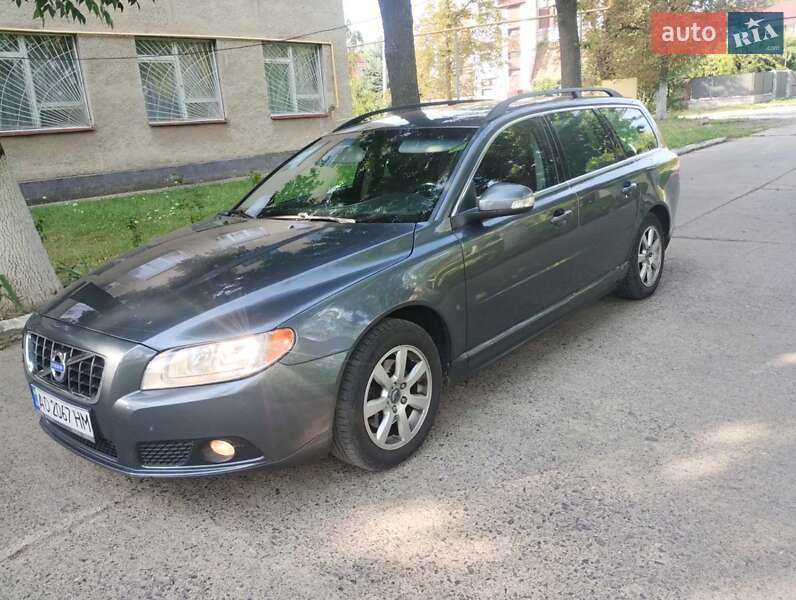 Универсал Volvo V70 2010 в Луцке