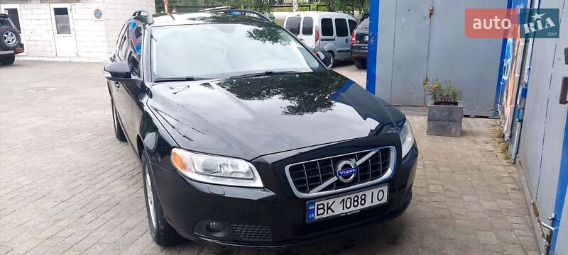 Volvo V70 2011