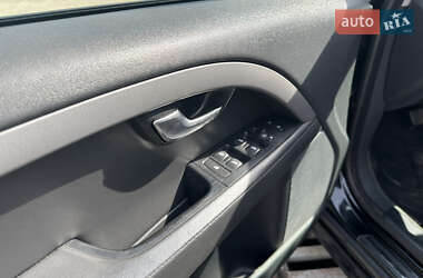 Универсал Volvo V70 2013 в 