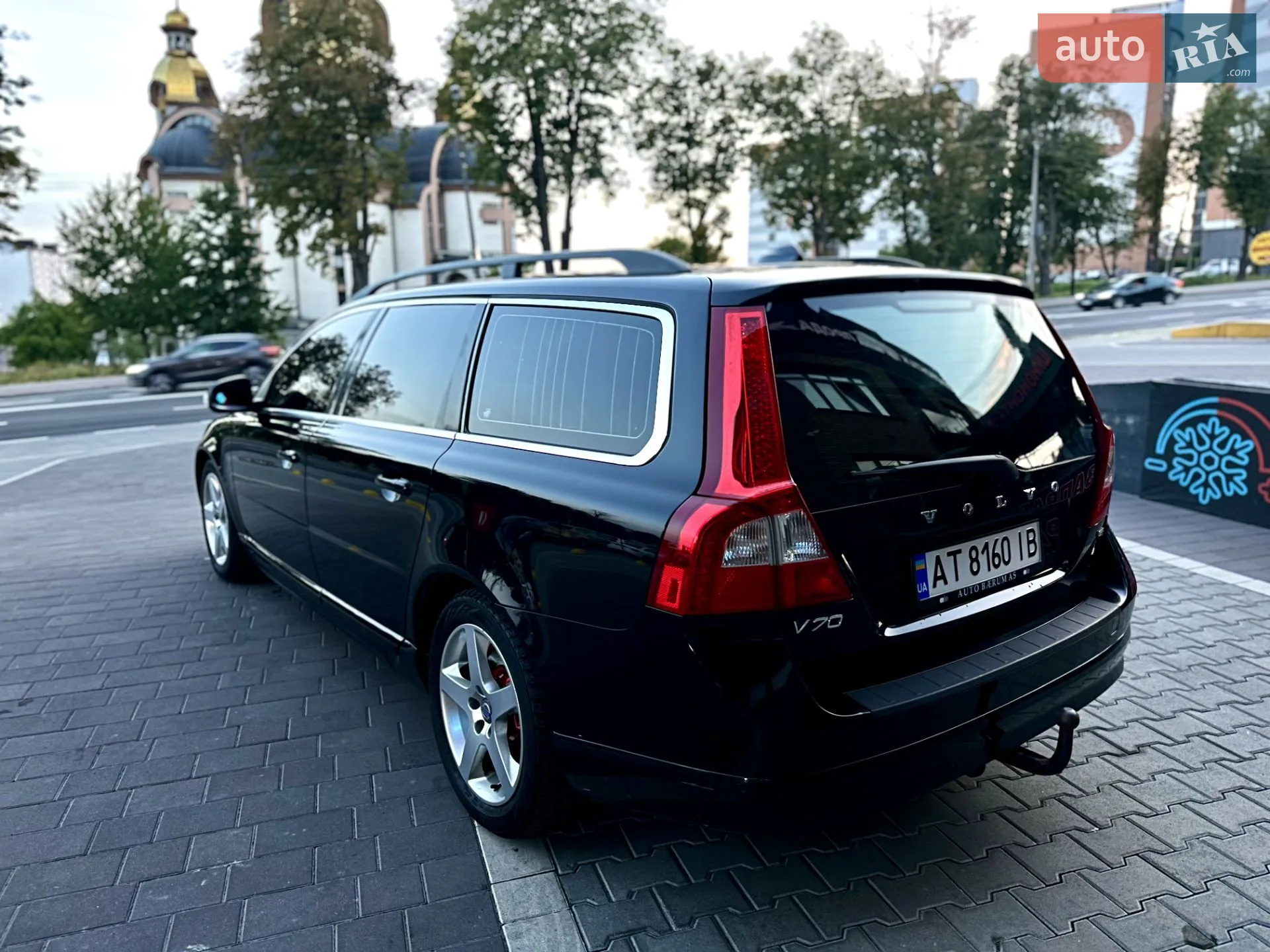 2010 Volvo V70 - мініатюра 7