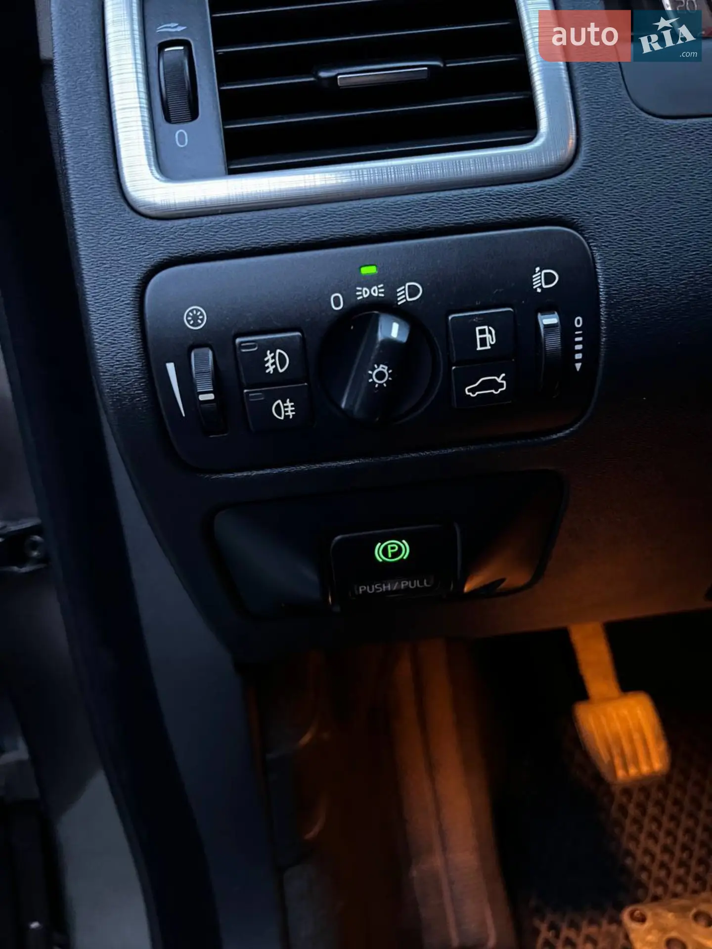 2010 Volvo V70 - мініатюра 25