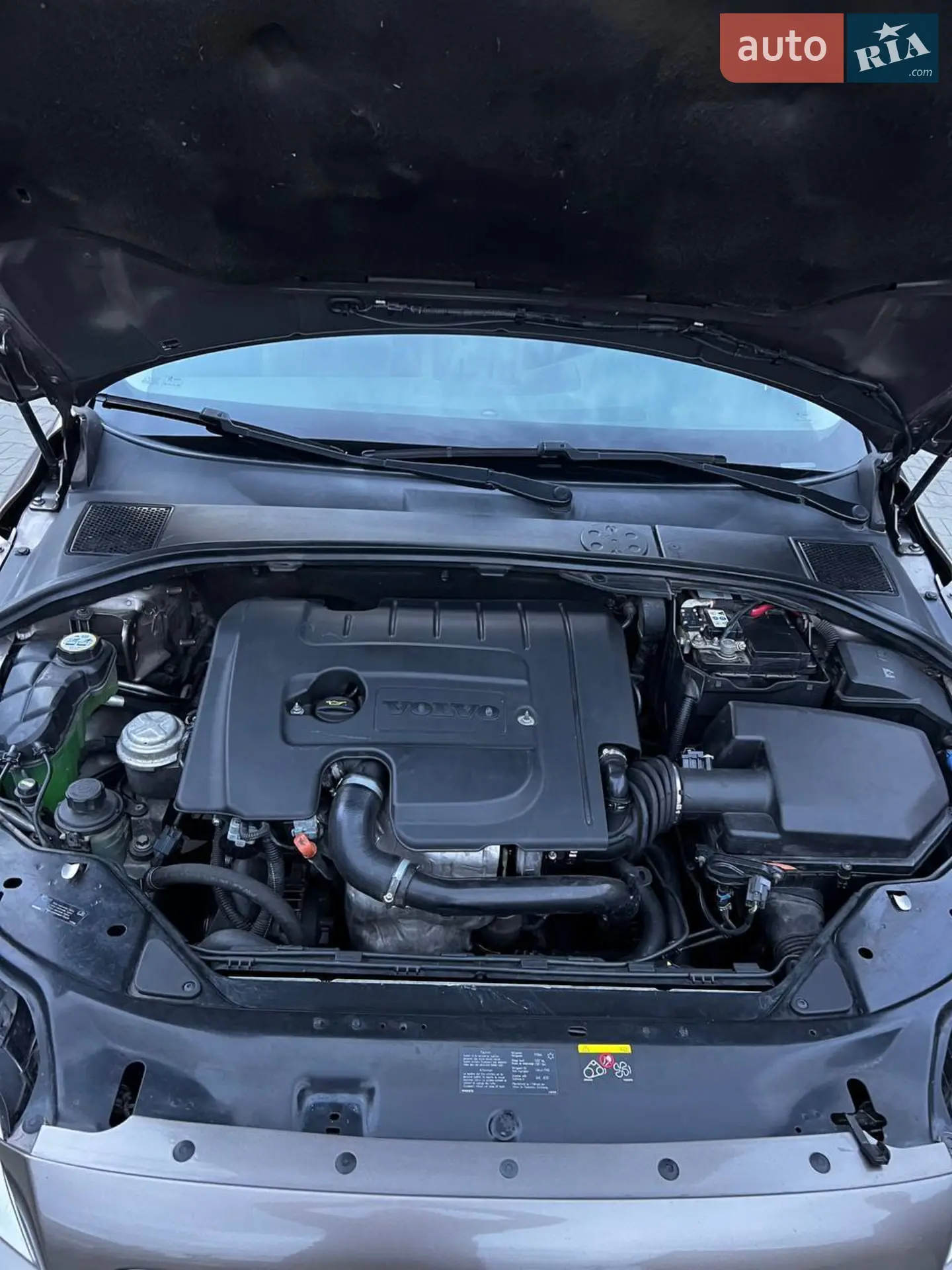 2010 Volvo V70 - мініатюра 12