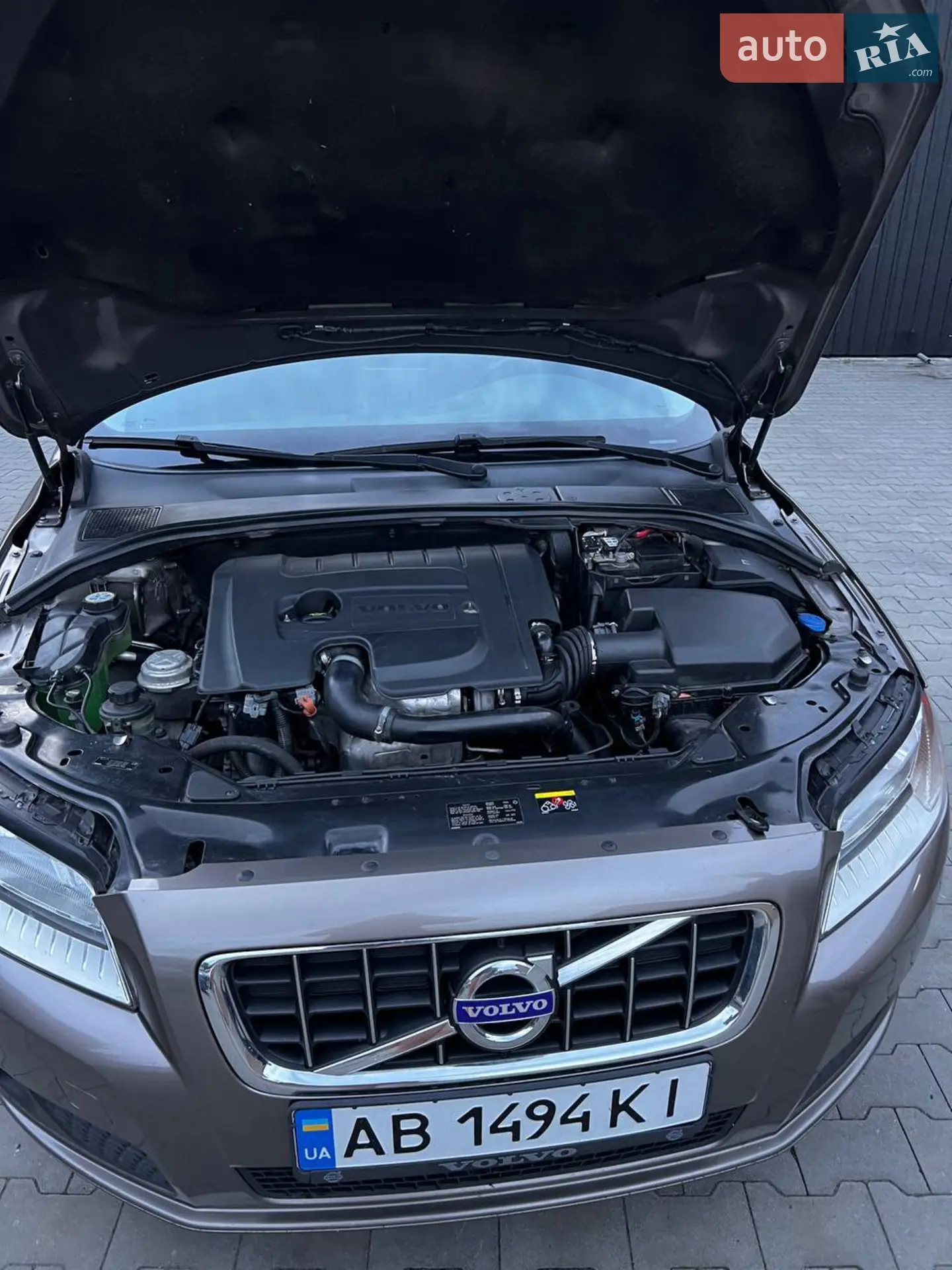 2010 Volvo V70 - мініатюра 11
