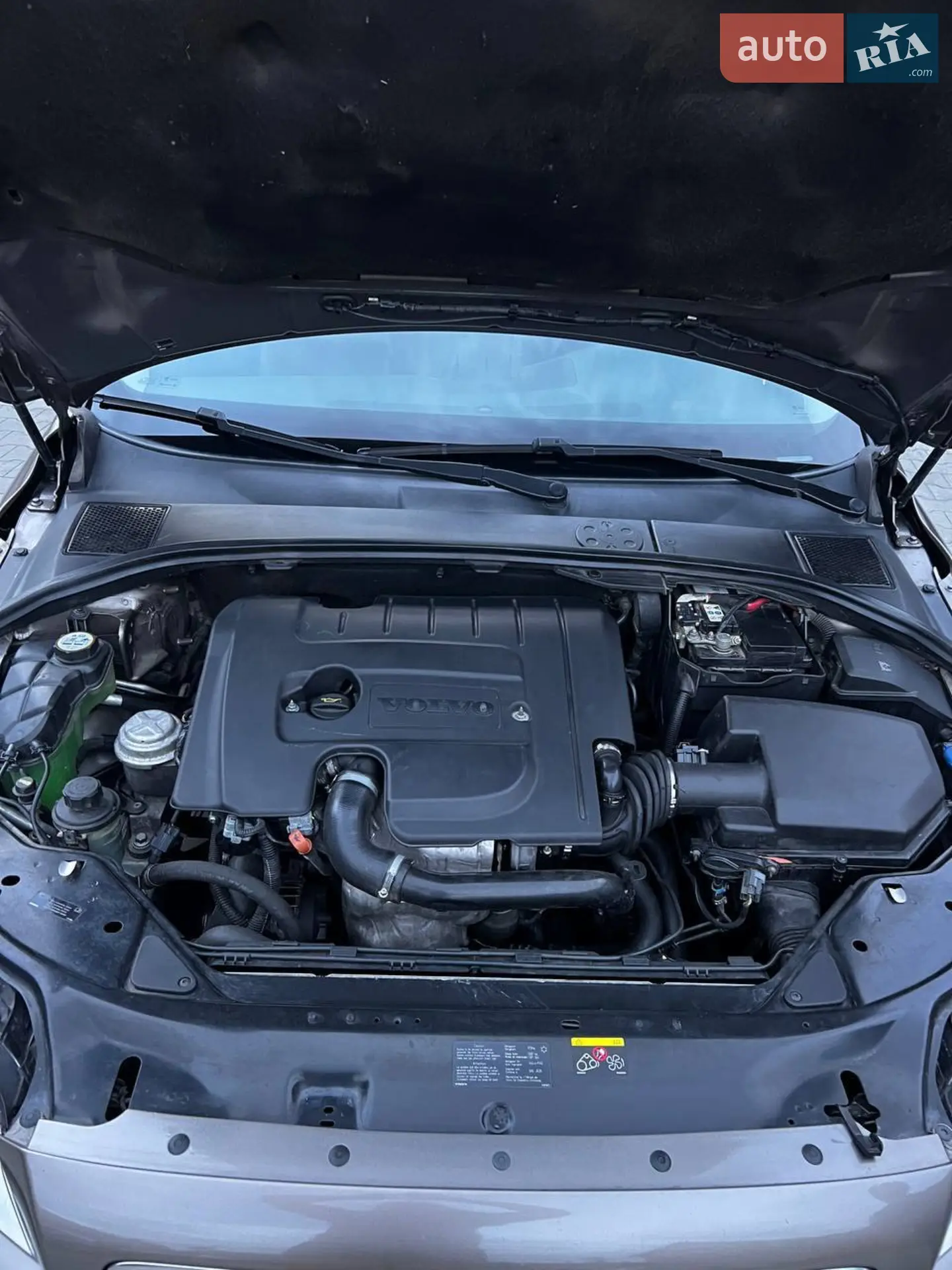 2010 Volvo V70 - мініатюра 18