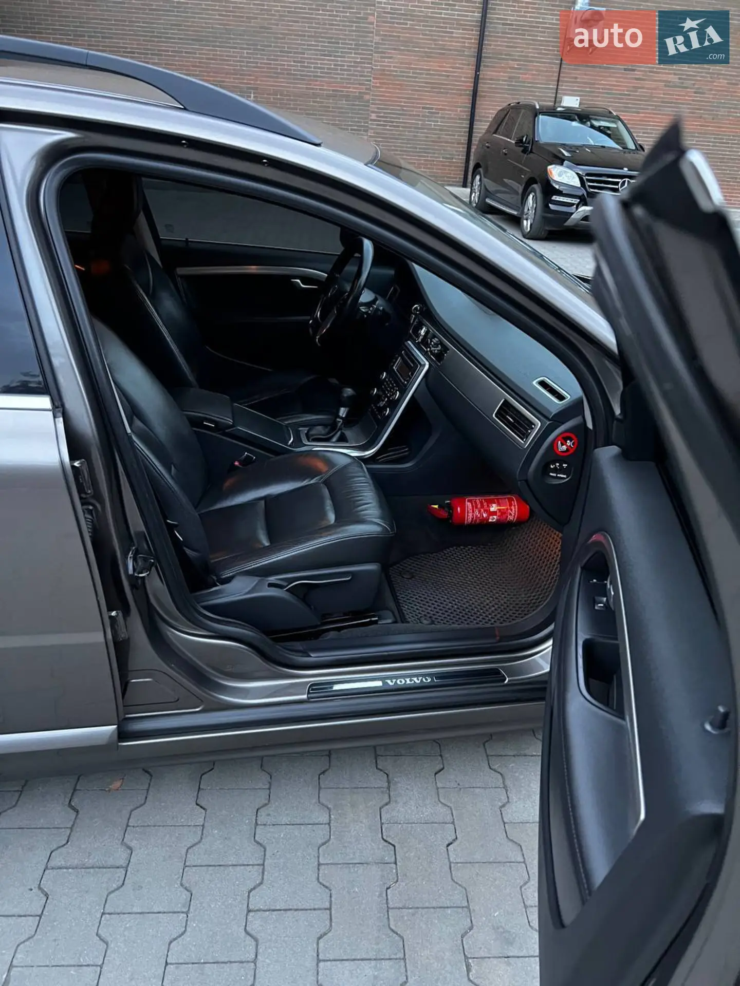 2010 Volvo V70 - мініатюра 27