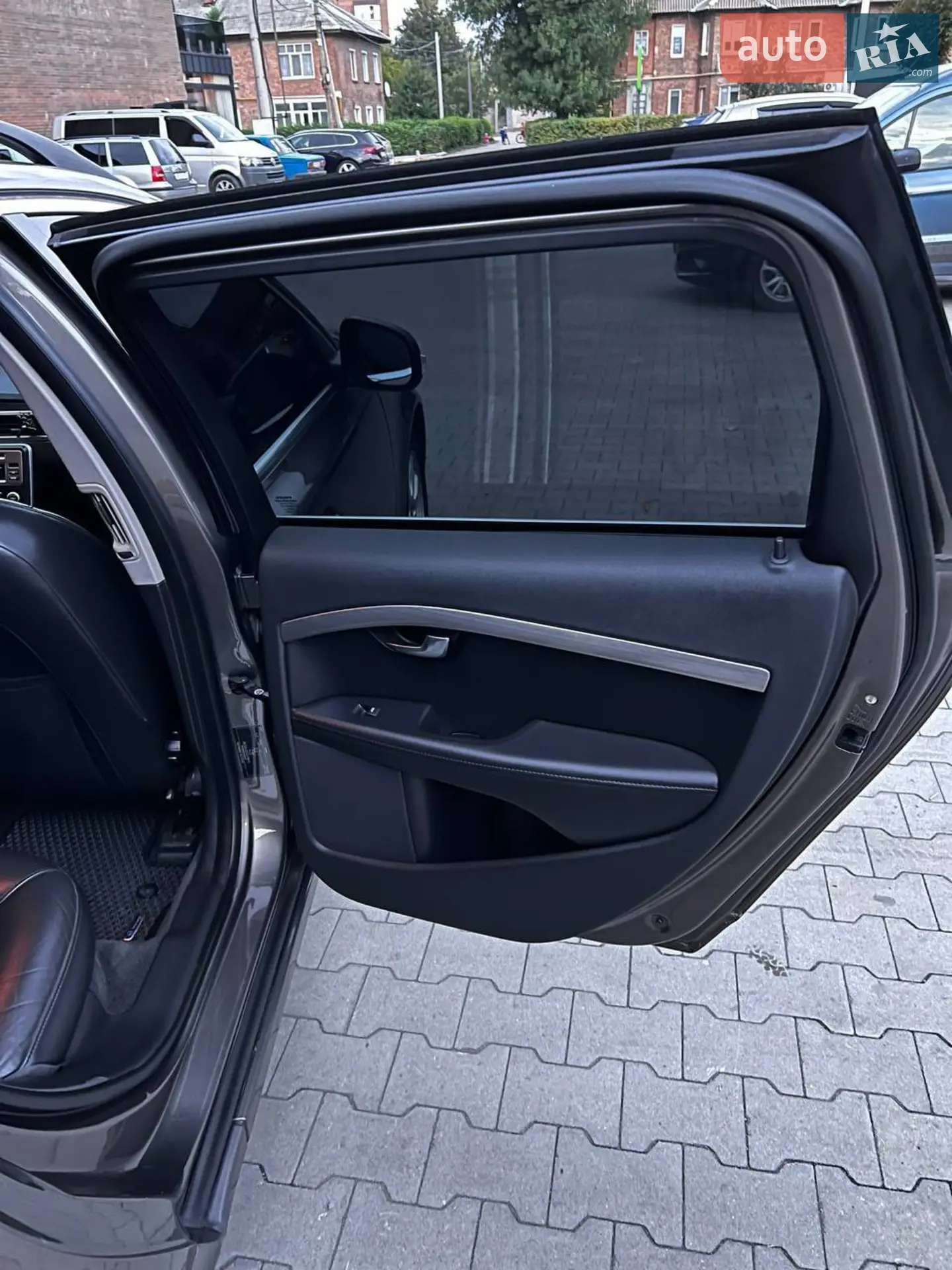 2010 Volvo V70 - мініатюра 34