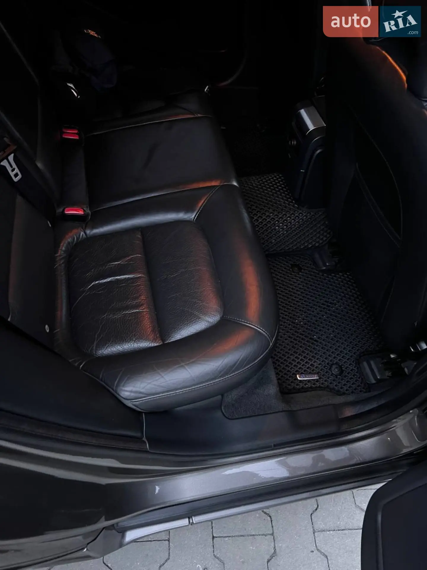 2010 Volvo V70 - мініатюра 37