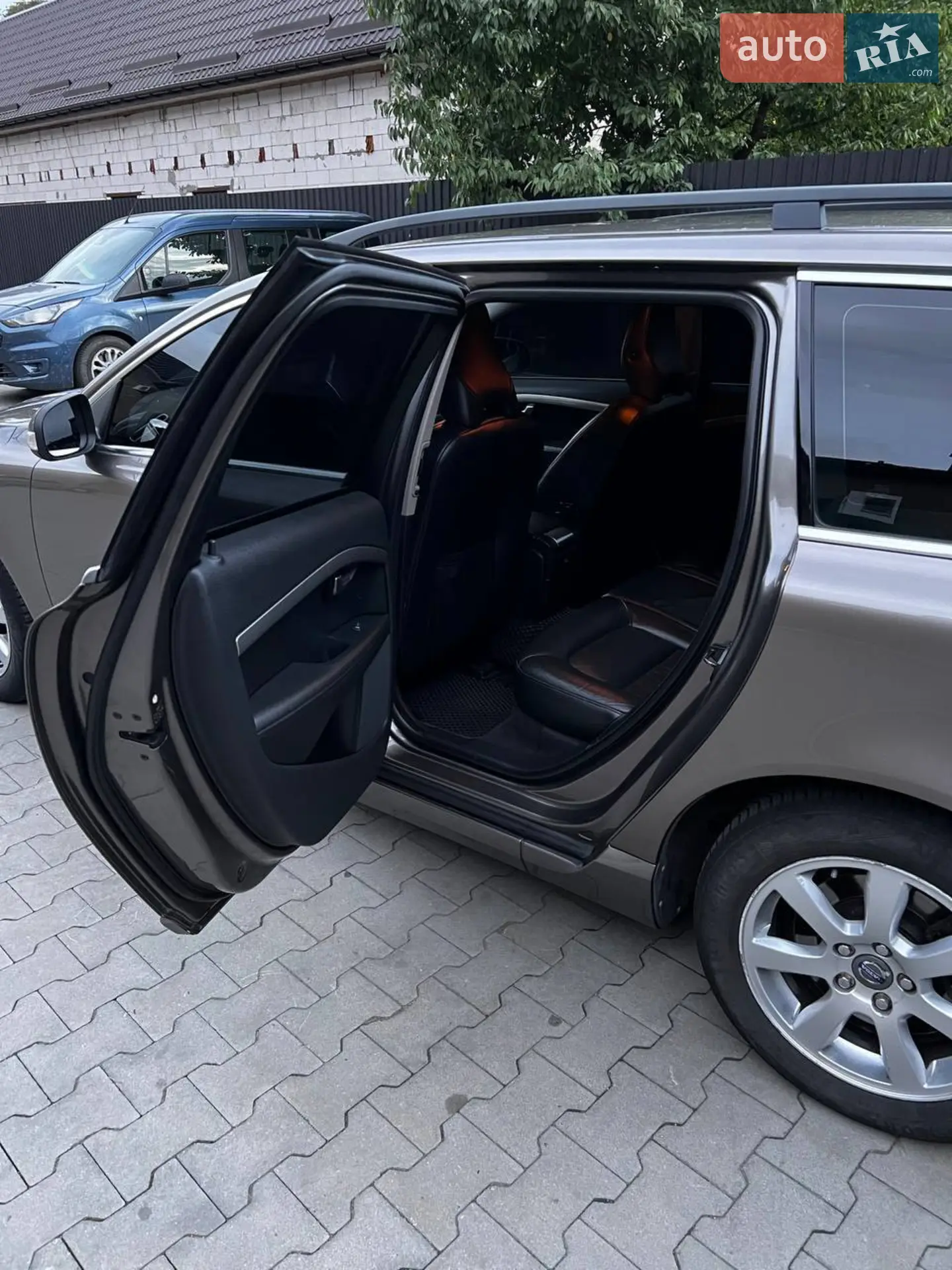 2010 Volvo V70 - мініатюра 32