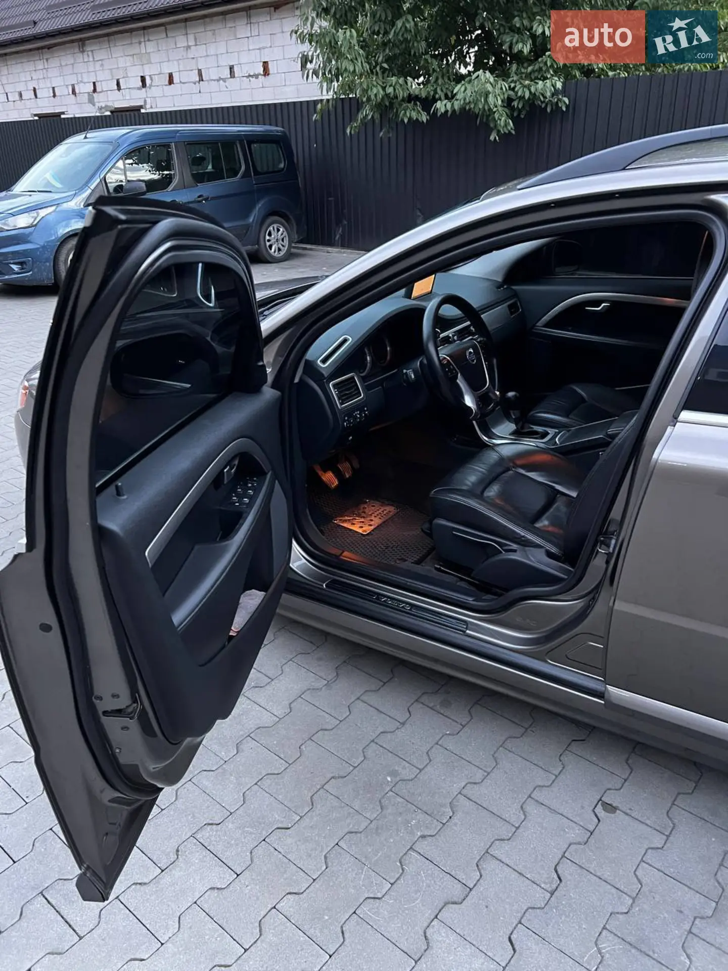 2010 Volvo V70 - мініатюра 20