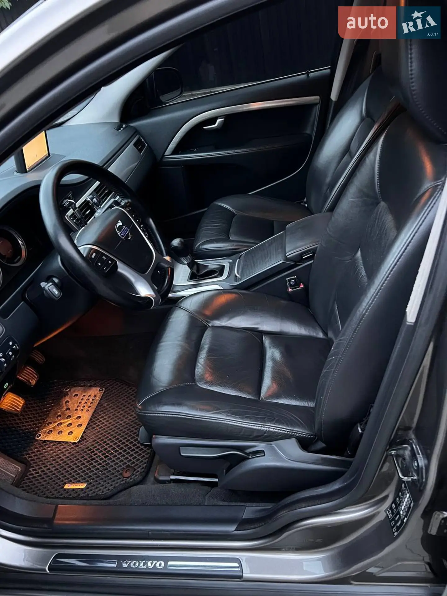 2010 Volvo V70 - мініатюра 23
