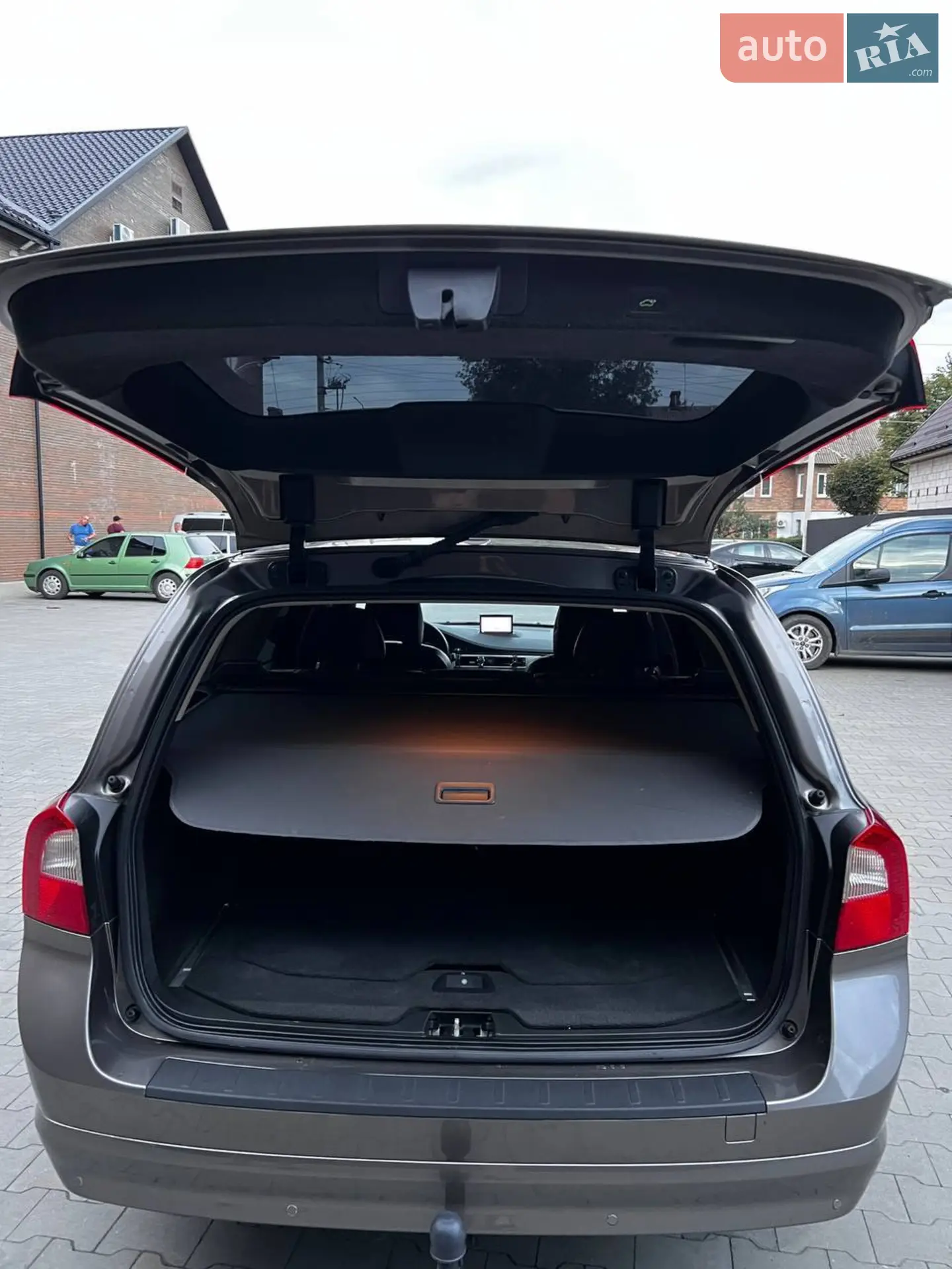 2010 Volvo V70 - мініатюра 40