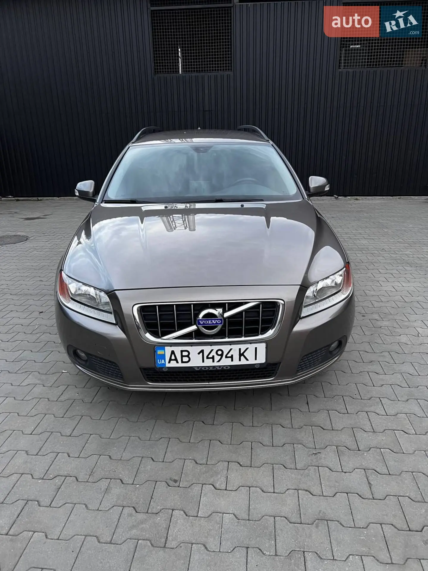 2010 Volvo V70 - мініатюра 10
