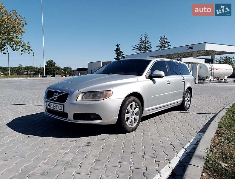 Універсал Volvo V70 2013 в Вінниці