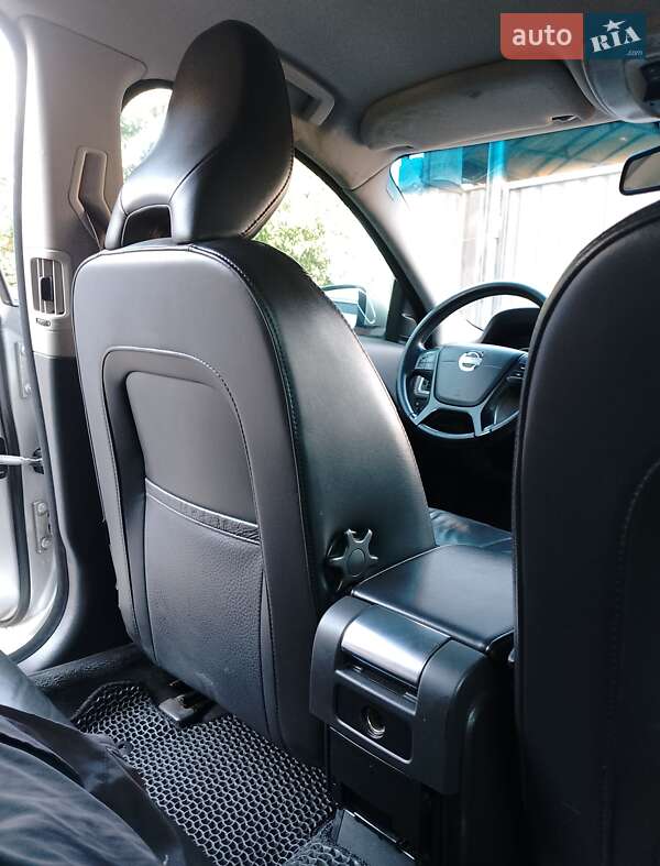 Універсал Volvo V70 2013 в Вінниці
