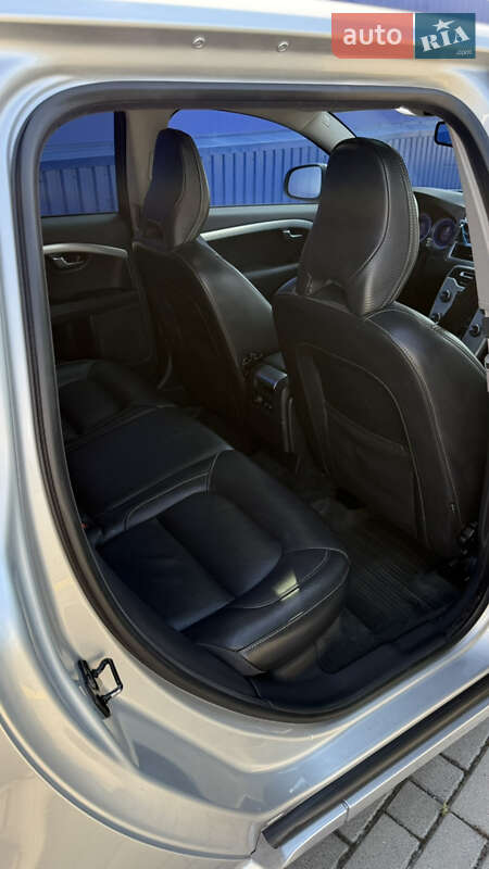 Универсал Volvo V70 2013 в Нововолынске фото 20 Универсал Volvo V70 2013 в Нововолынске