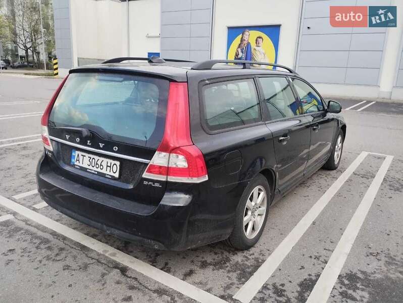 Volvo V70 2014