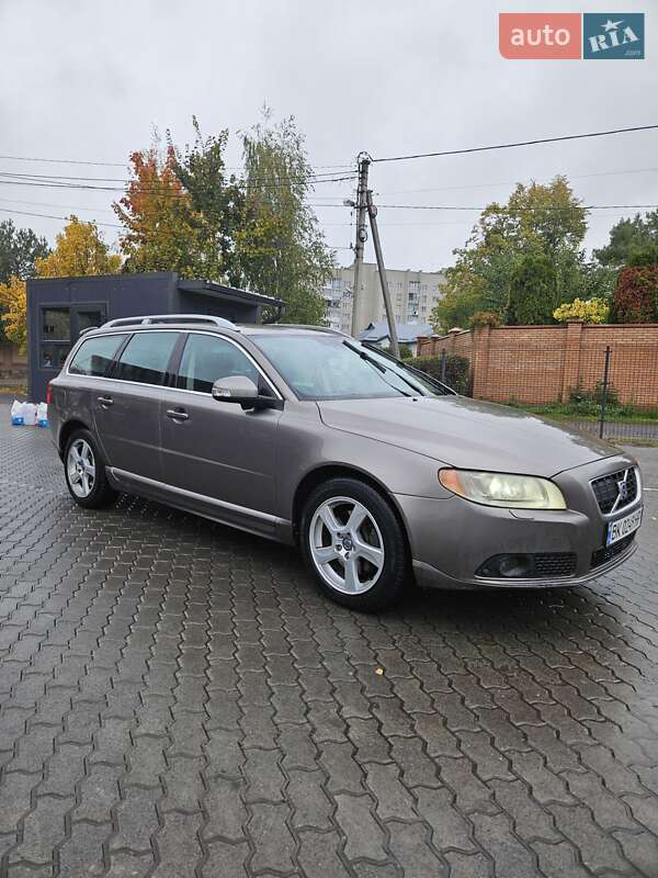 Универсал Volvo V70 2008 в Луцке