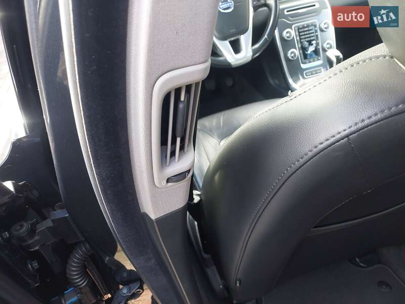 Універсал Volvo V70 2015 в Бродах