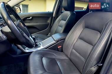 Универсал Volvo V70 2015 в 