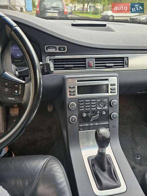 Универсал Volvo V70 2009 в Луцке фото 21 Универсал Volvo V70 2009 в Луцке