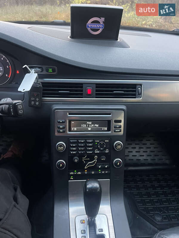 Універсал Volvo V70 2010 в Києві