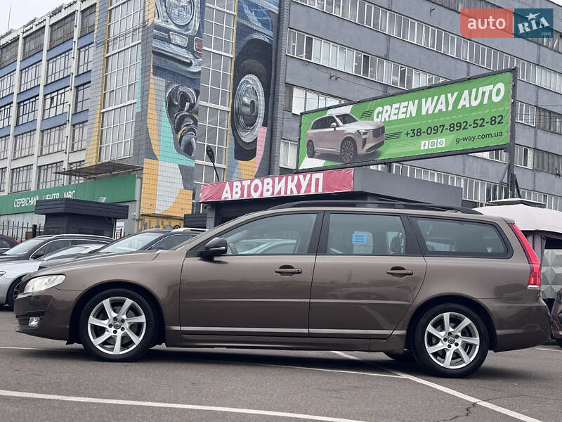 Універсал Volvo V70 2015 в Києві