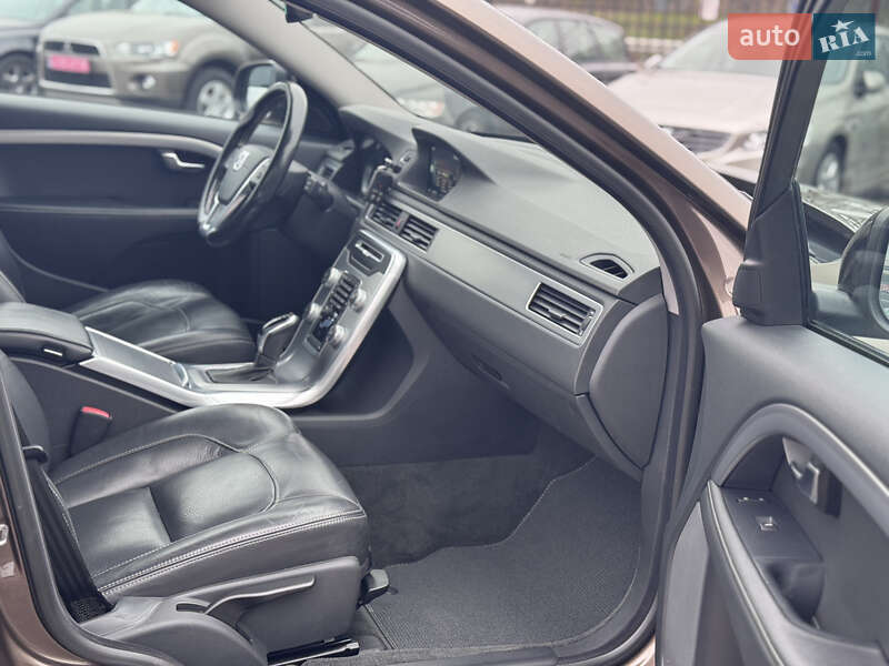 Універсал Volvo V70 2015 в Києві