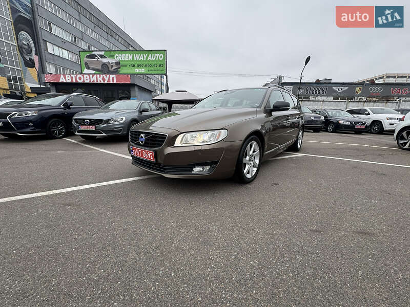 Універсал Volvo V70 2015 в Києві