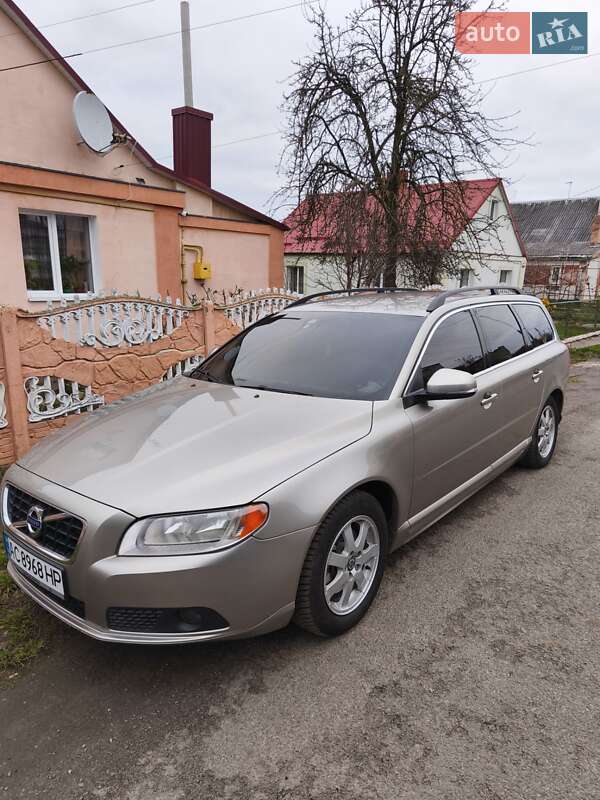 Универсал Volvo V70 2012 в Луцке фото 4 Универсал Volvo V70 2012 в Луцке