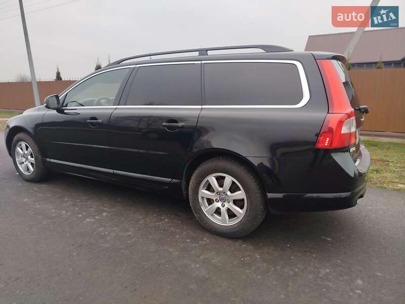 Универсал Volvo V70 2011 в Нововолынске