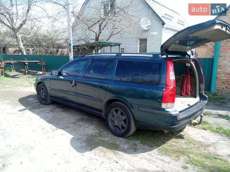 Універсал Volvo V70 2002 в Полтаві
