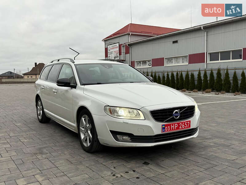 Volvo V70 2015