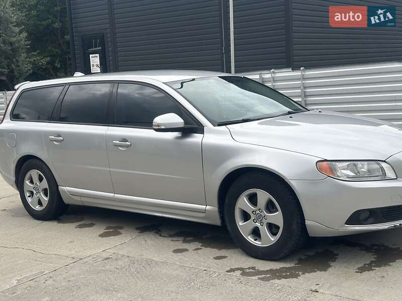 Volvo V70 2008
