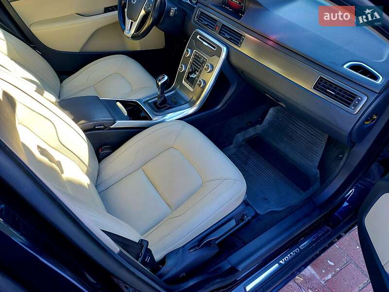 Универсал Volvo V70 2016 в Бродах фото 29 Универсал Volvo V70 2016 в Бродах